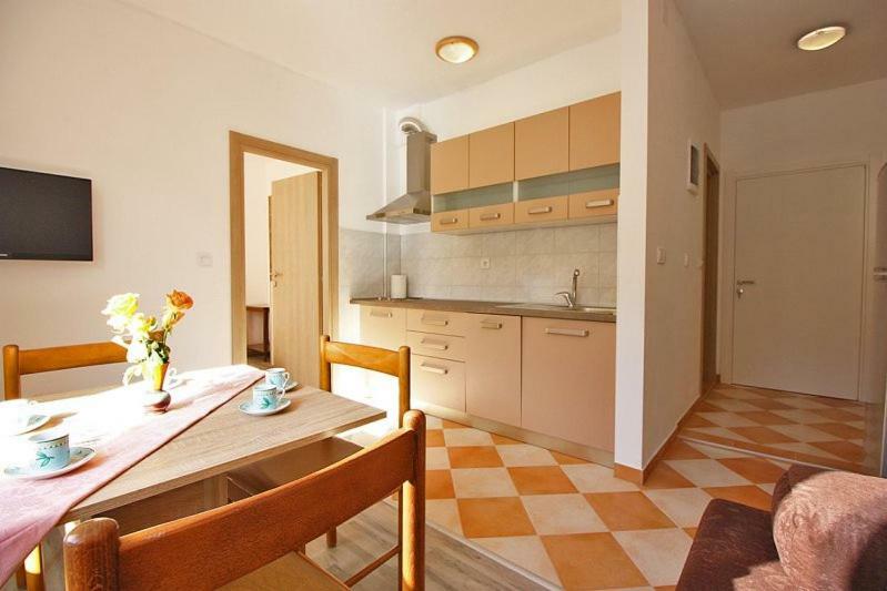 Apartman Simona Apartment ฟาชานา ภายนอก รูปภาพ